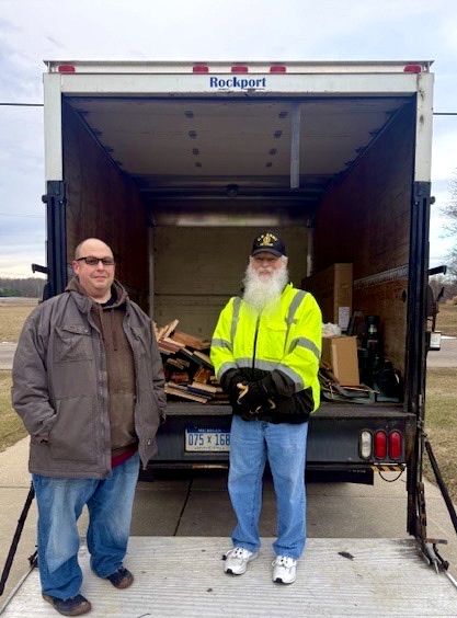 picture of Mr. Willis donating products to the PHS wood shop class