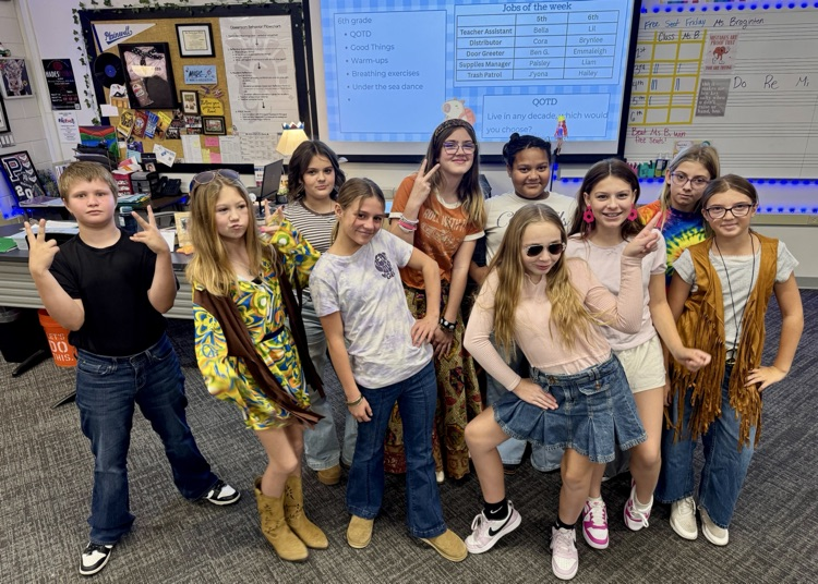 picture of group of students dressed up for homecoming spirit week