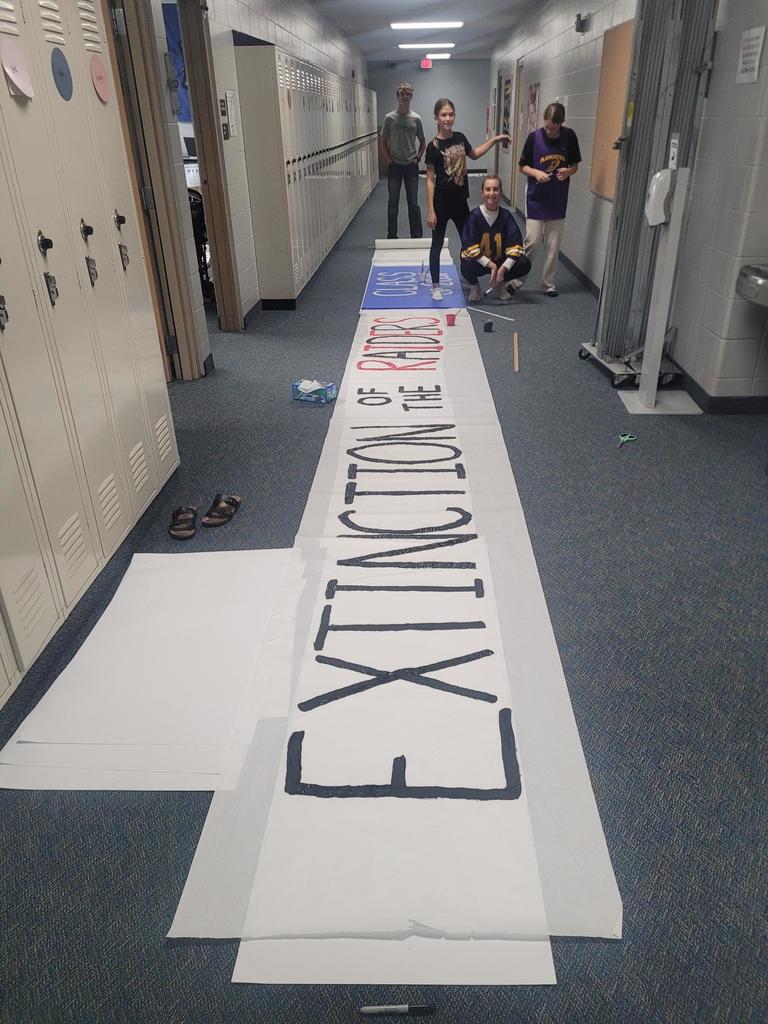 homecoming float prep