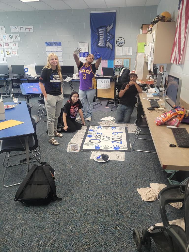 students preparing components for their homecoming floats