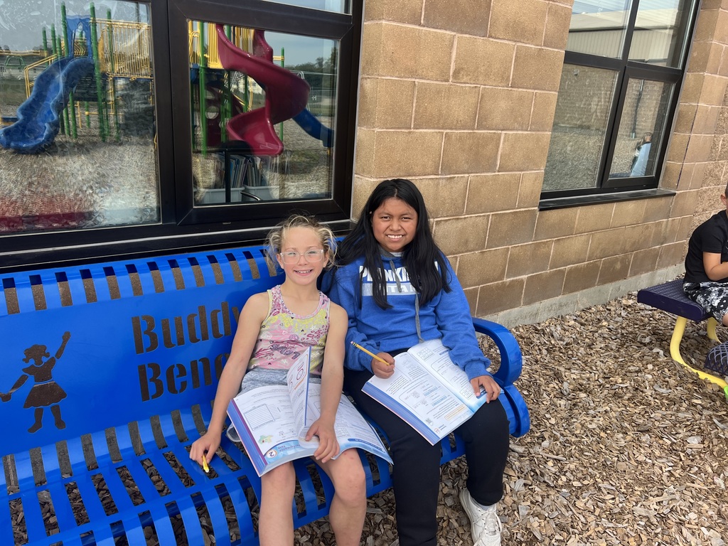 4th graders learning math outside!