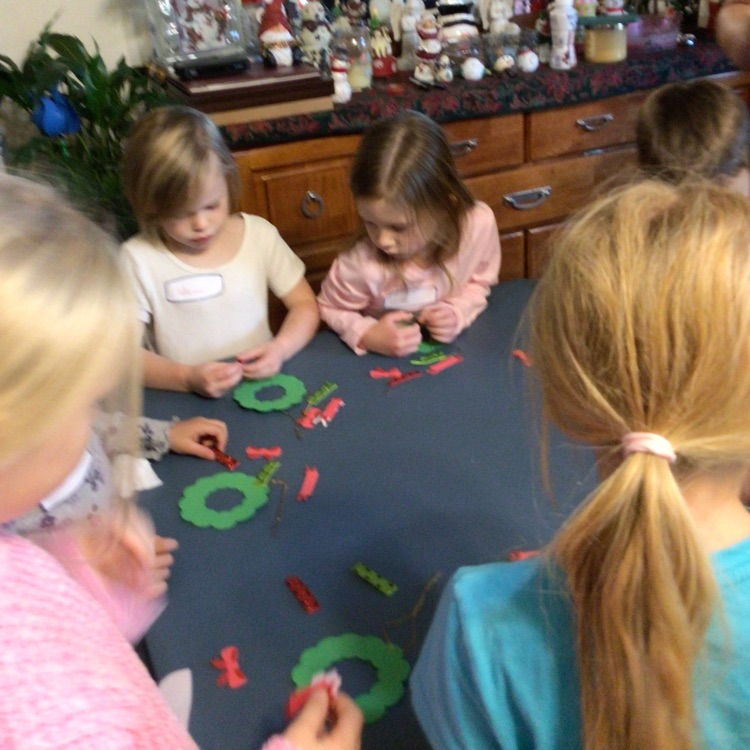 Kinder crafts