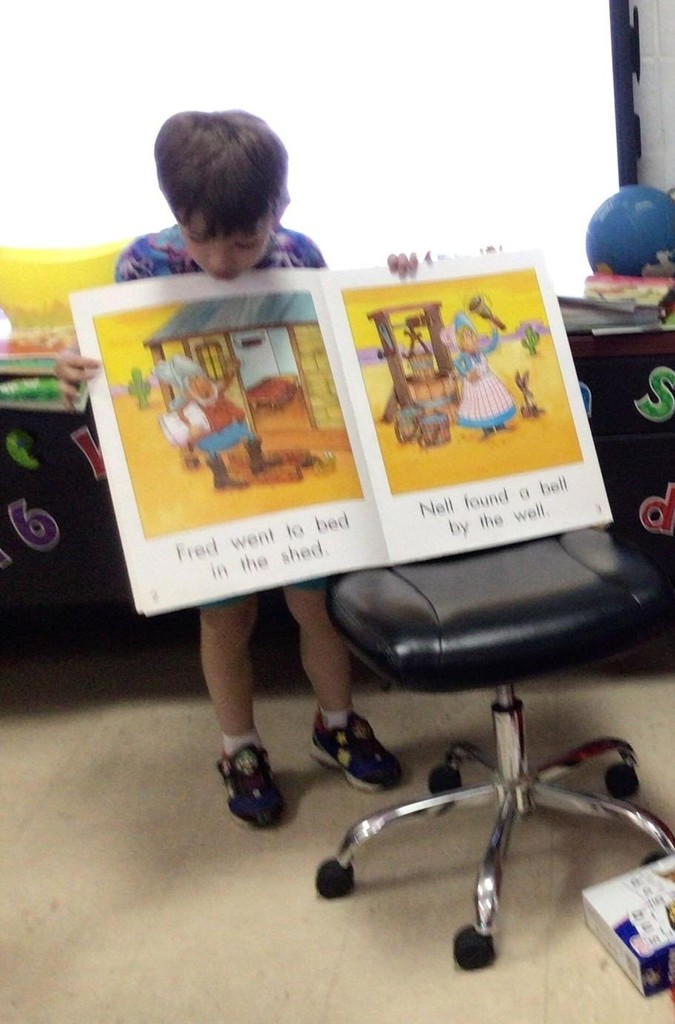 Kindergarten is Wild ABout Reading!