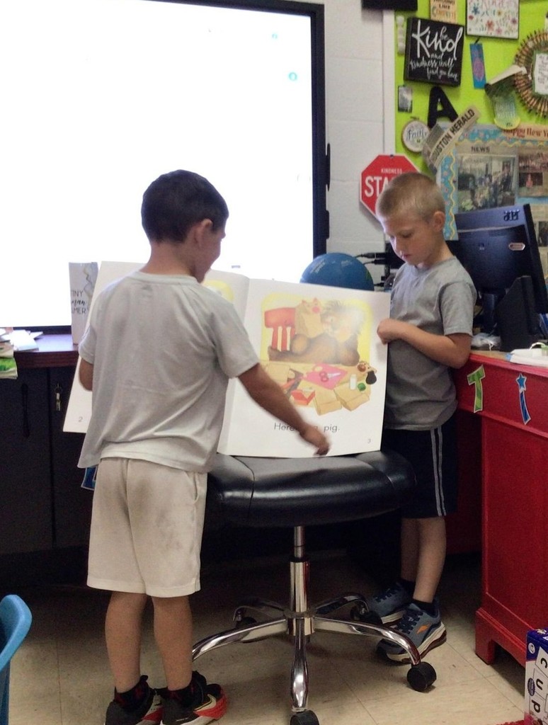 Kindergarten is Wild About Reading!