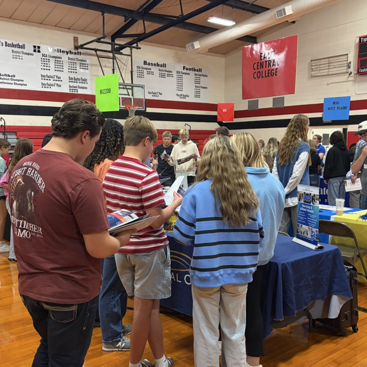 Thank you Houston High school for hosting and inviting our Plato students to the College & Career Fair.