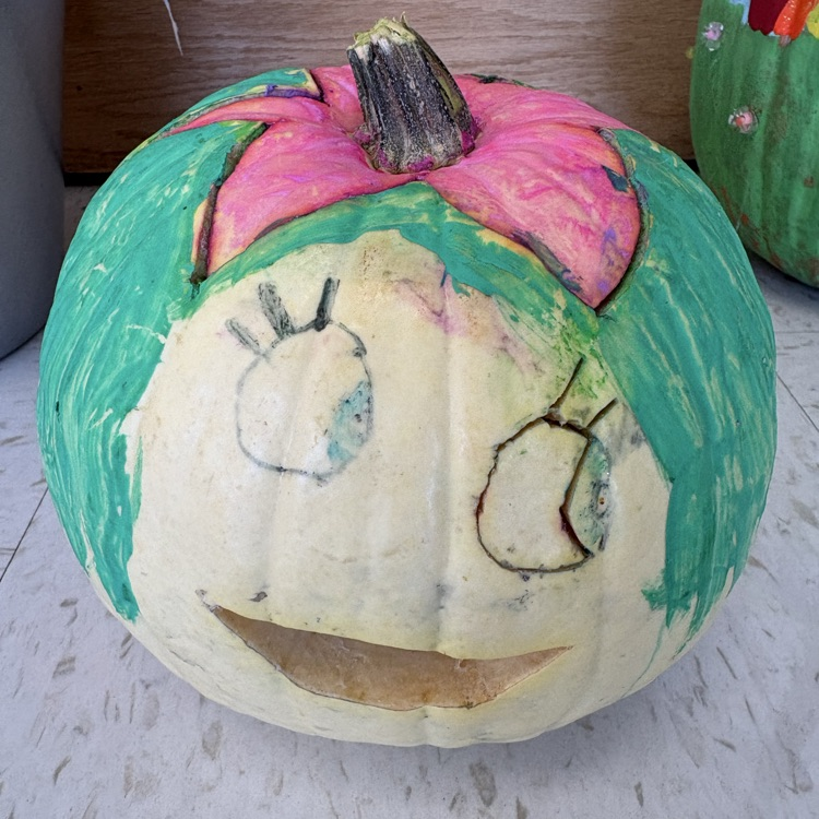 sophomore pumpkin contest