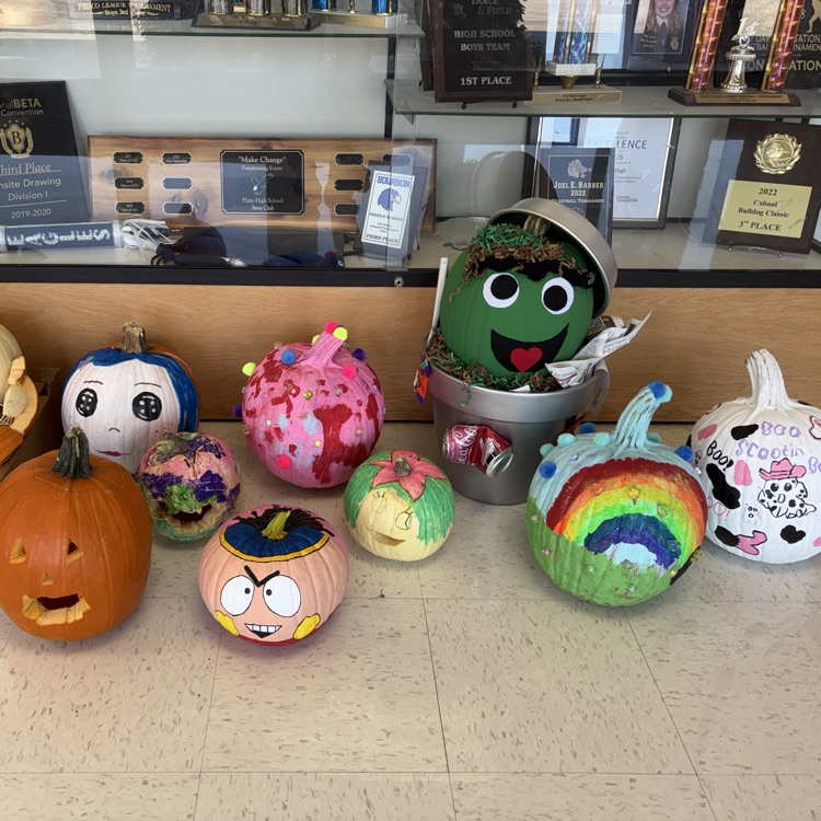 sophomore pumpkin contest