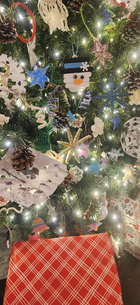 GS Student ornaments now on display at the State Capitol- showcased today at the Governor's Tree Lighting Ceremony! 