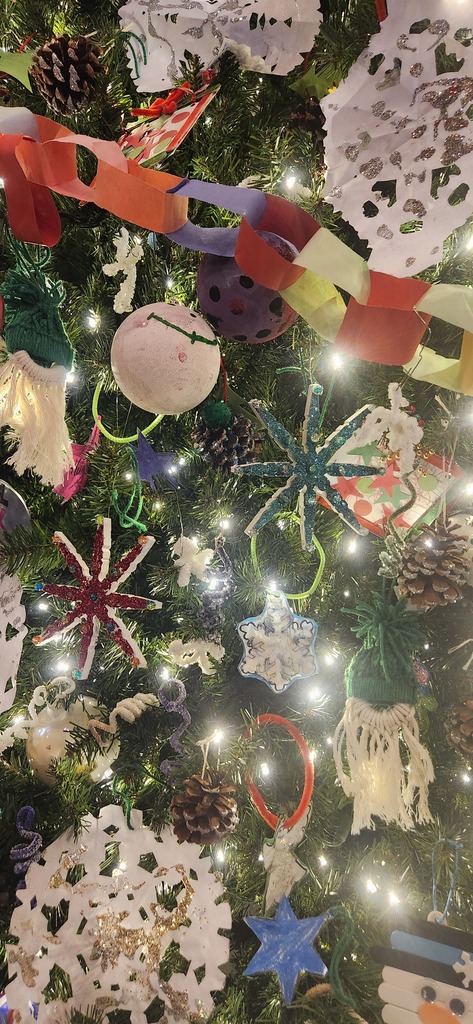 GS Student ornaments now on display at the State Capitol- showcased today at the Governor's Tree Lighting Ceremony! 