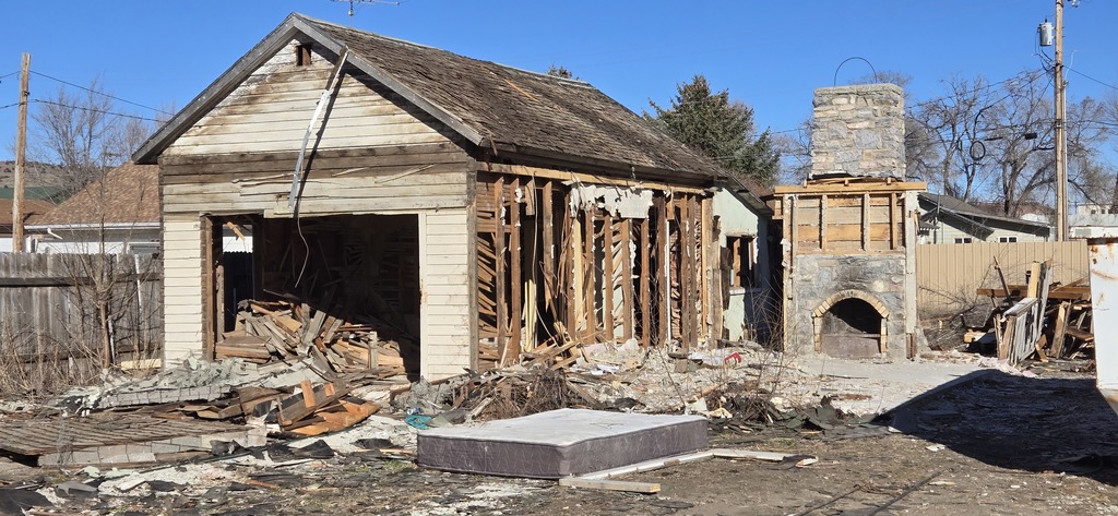 A great community service experience for our secondary students utilizing relevant work experience skills to assist with future "choice options." 