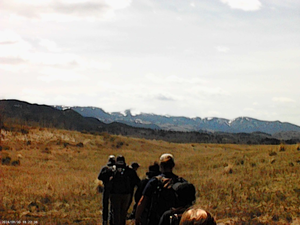 Science students visiting Kelley Campus learning about animal adaptations and bird migrations.