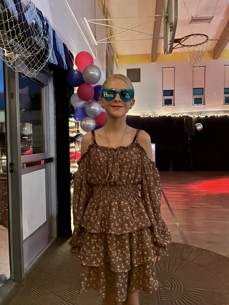girl in sunglasses 