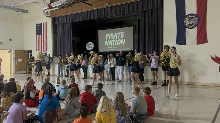 PHHS Band and Cheer kicking off HOCO