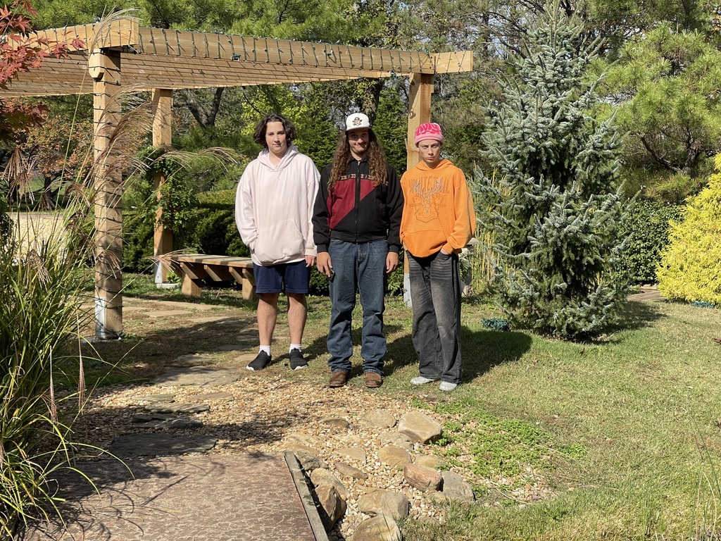 Mr. Keller’s High School  Geography class took a field trip to the Mizumoto Japanese Stroll Garden in Springfield.  The trip was a part of their study on Asian cultures.