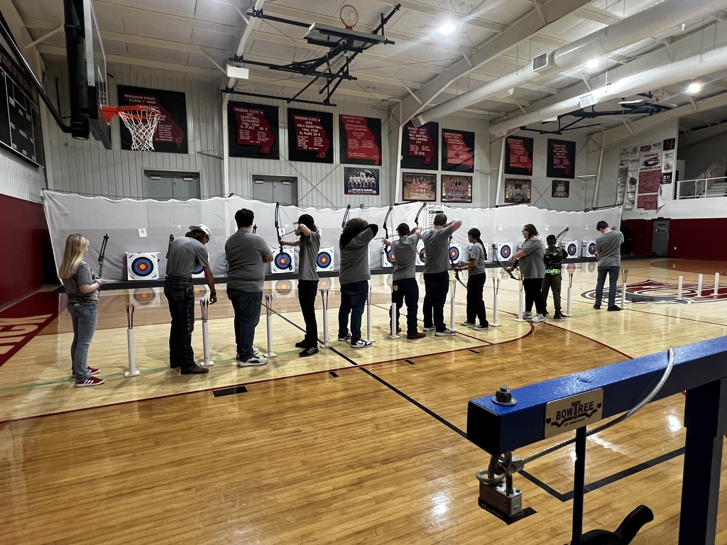 Pleasant Hope Archery placed 2nd in the Chadwick Shootout this past Friday.