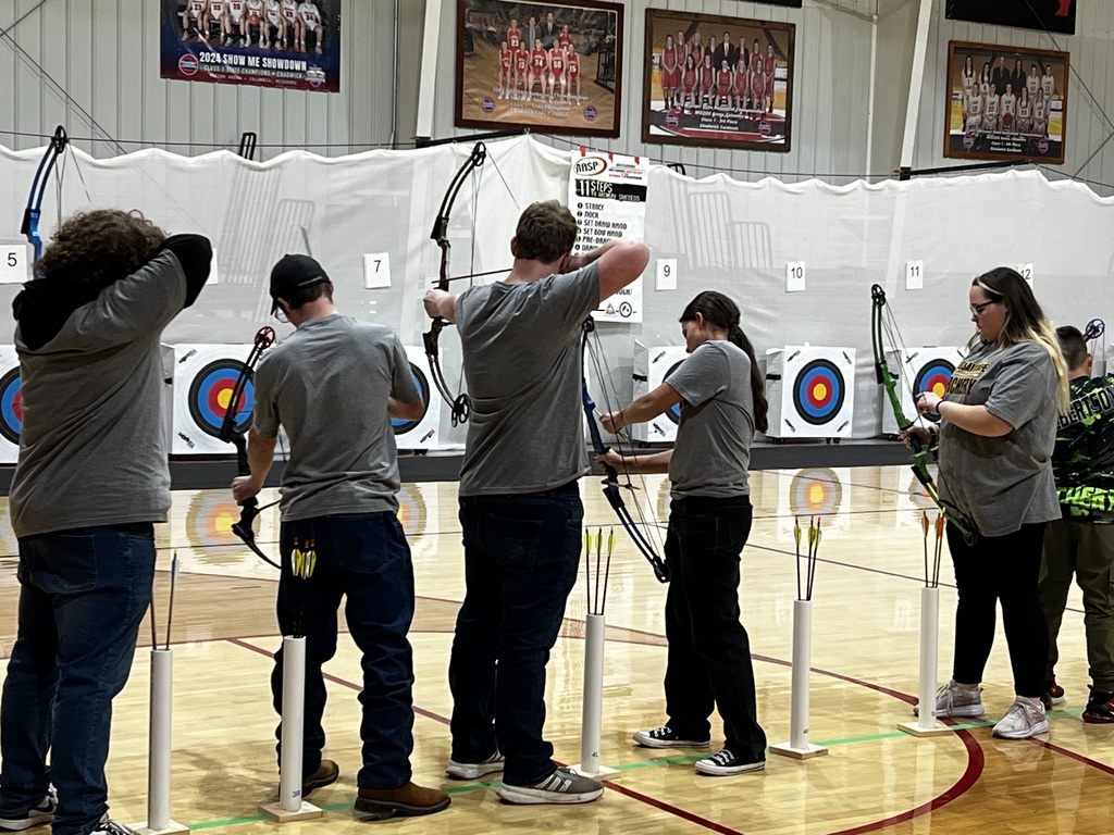 Pleasant Hope Archery placed 2nd in the Chadwick Shootout this past Friday.