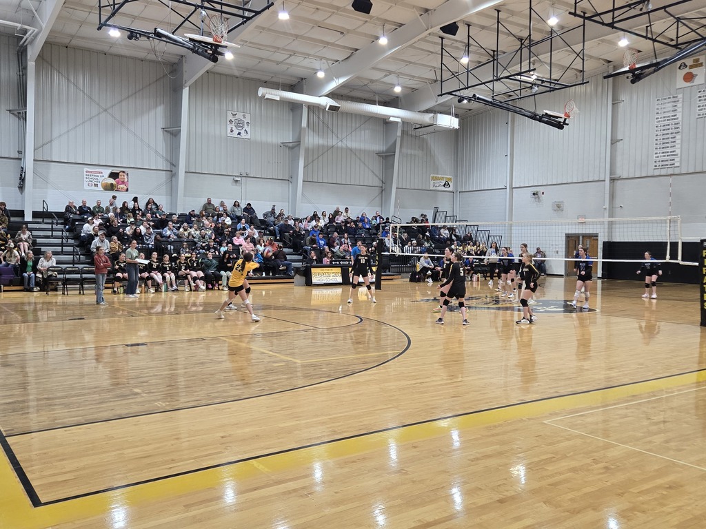 Pleasant Hope Middle School Volleyball B squad fall 1-2 in a tough match against Crane. 