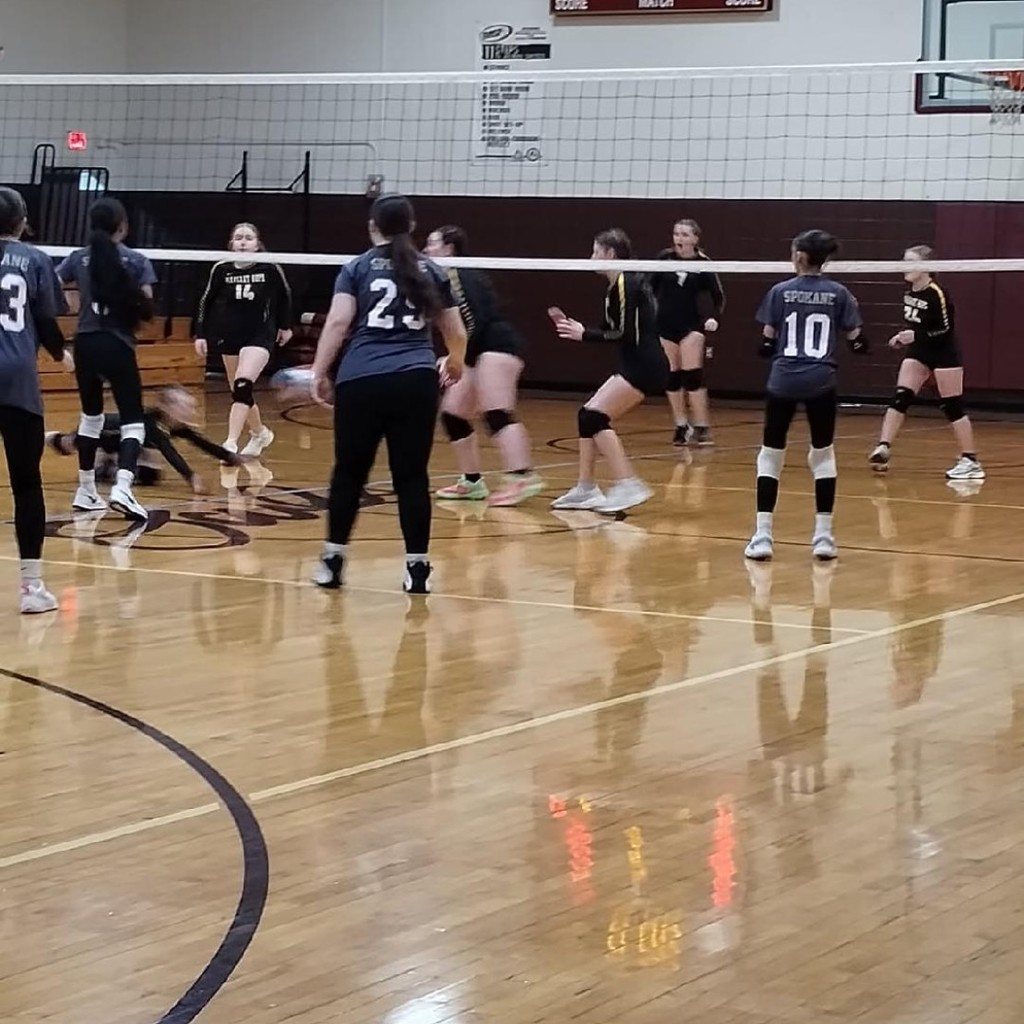 MS Volleyball B team players