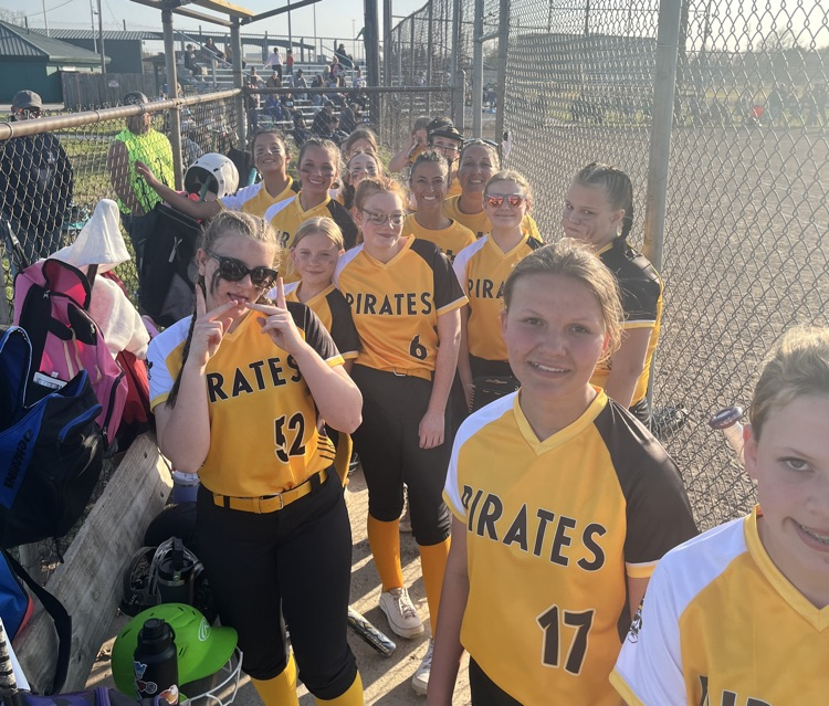 softball pirates vs fighting Irish 1