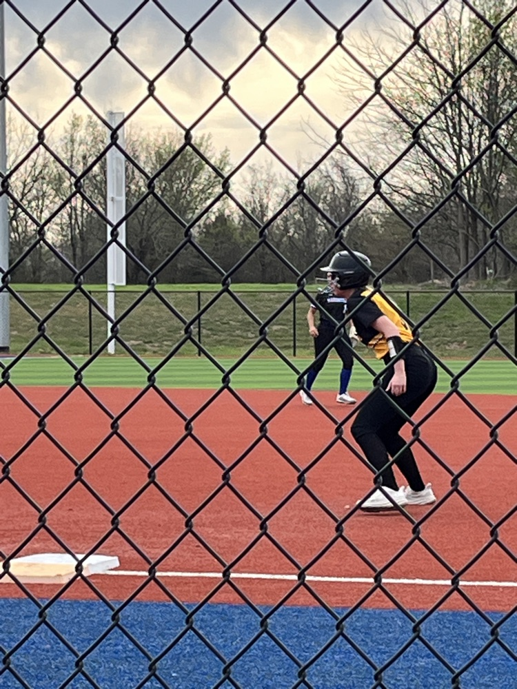 Pirates vs comet softball 4