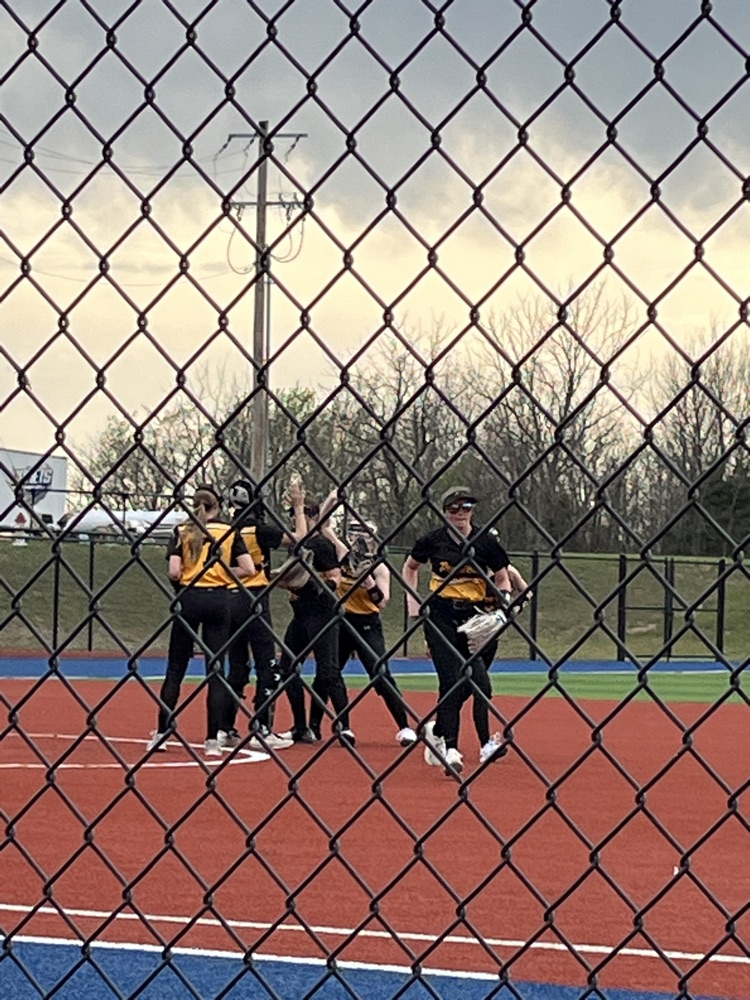 Pirates vs comet softball 5