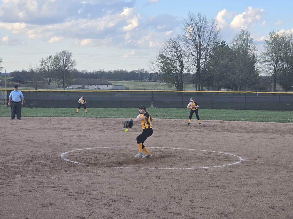 Pleasant Hope Middle School Lady Pirates B team win 7 to 6 against Billings. 