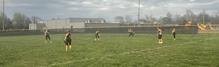 Pirates vs Owls softball 9