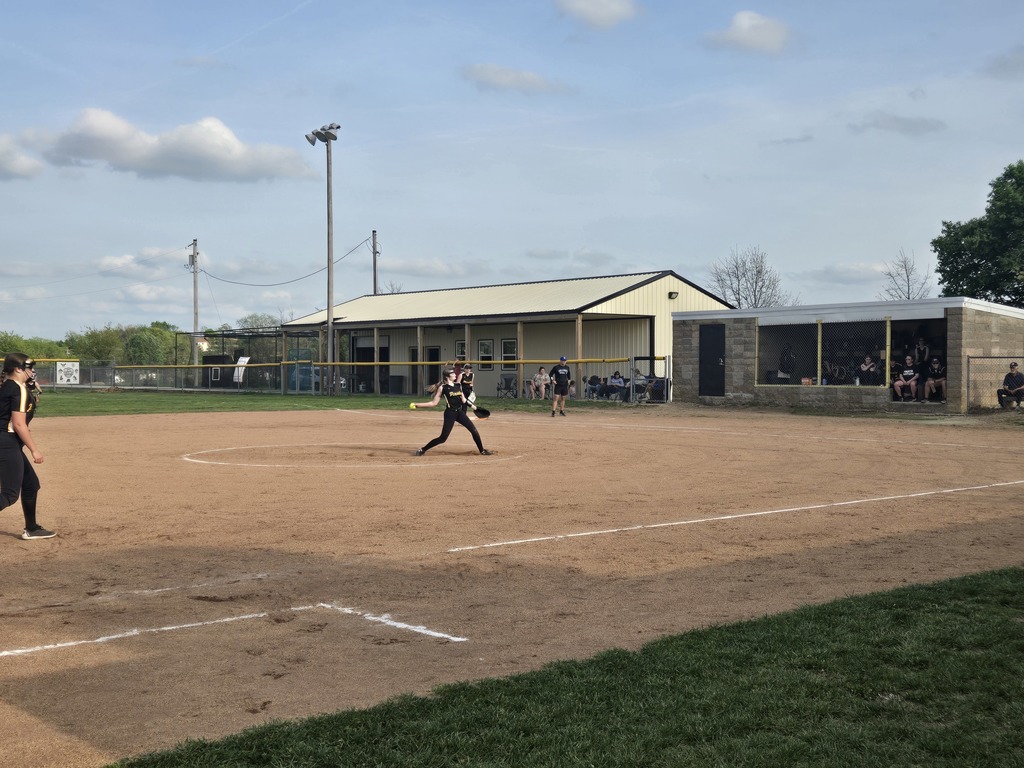 Pleasant Hope Varsity Softball win a nail biter against the Billings Wildcats. 6 to 5.