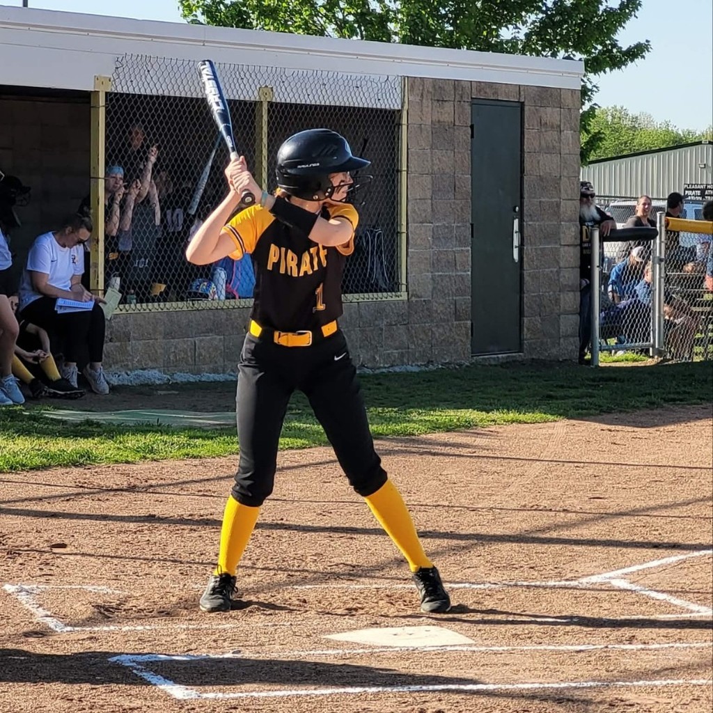 pleasant hope softball player hitting 