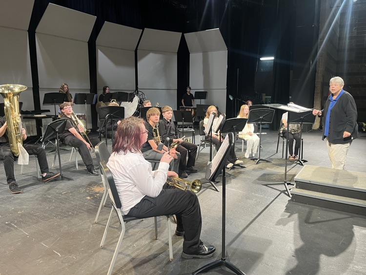 Students receiving a clinic from one of our judges, Cathy Coonis