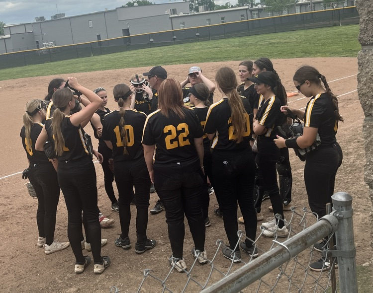 pirates vs tigers softball 1