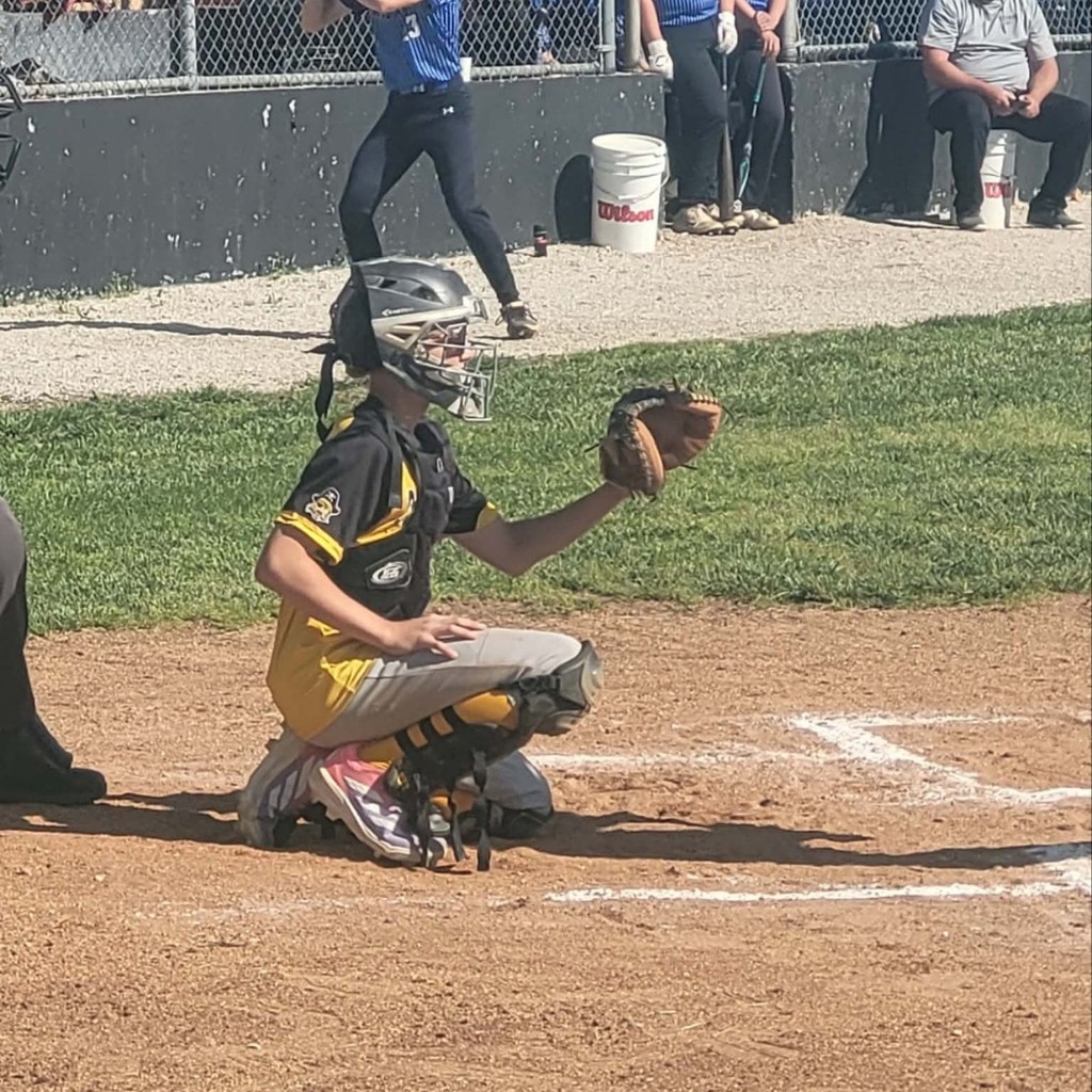 MS baseball catcher waiting to catch the pitch 