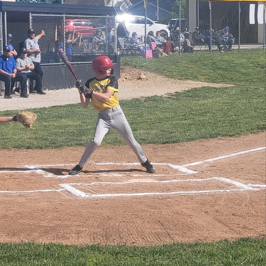 MS baseball player batting 