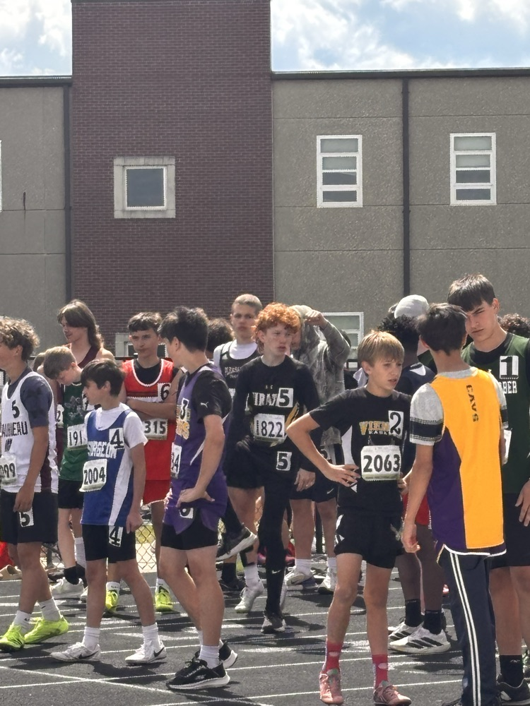 Cooper lining up for the 100m hurdles 