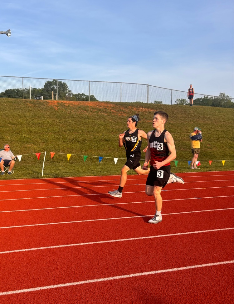 Finley takes 1st in the 400