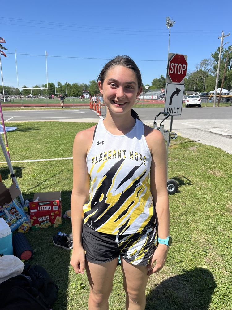 8th Place 1600M and 800M run