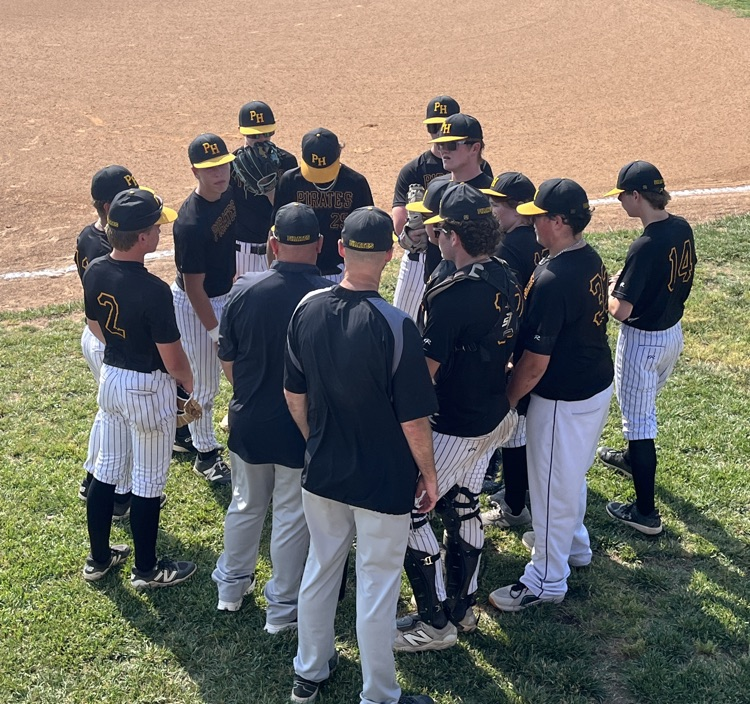 pirates vs skyline 1