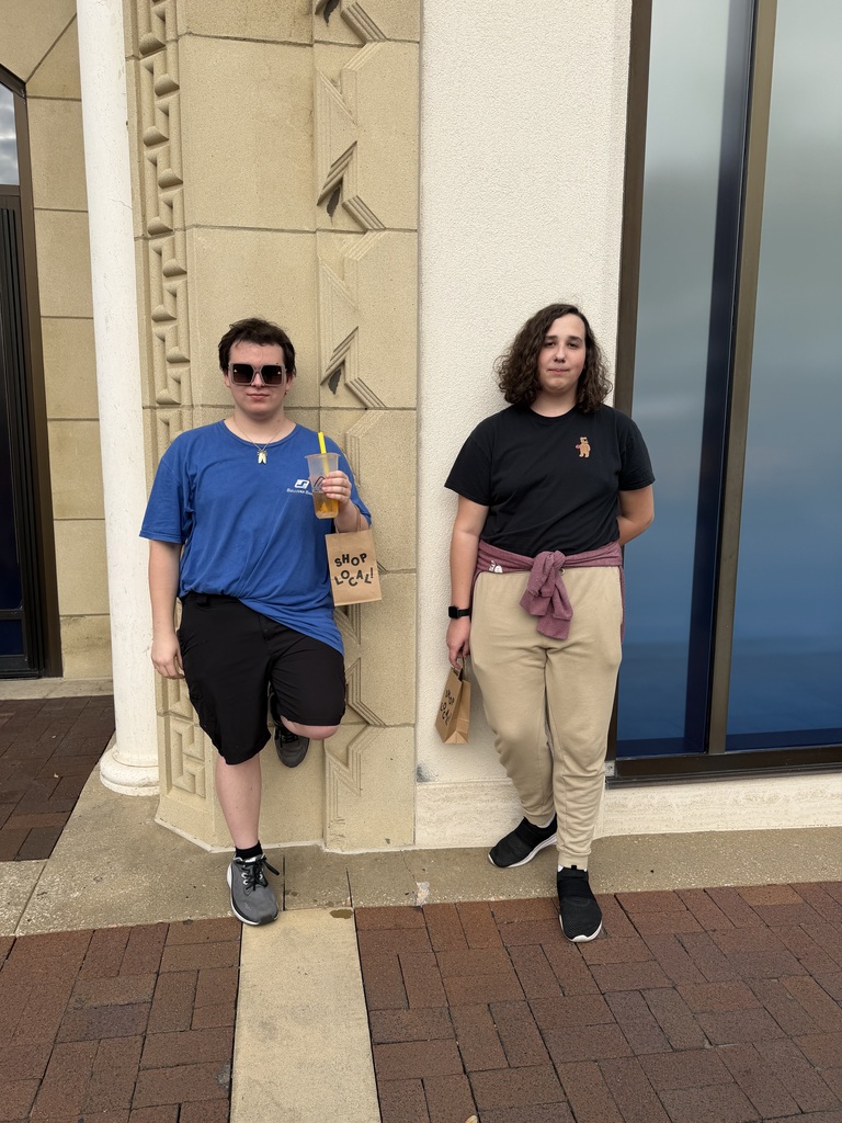 Students at Country Club Plaza Mall