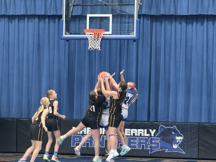 LADY PIRATES A TEAM VS MCE 10-6-2026 - 8