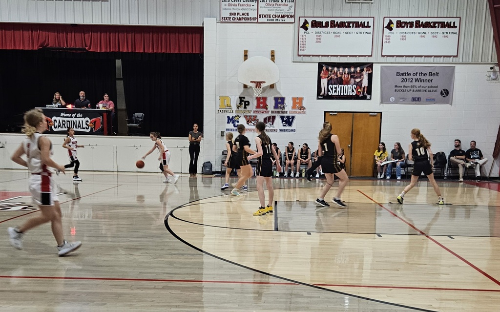 ms girls basketball on defense