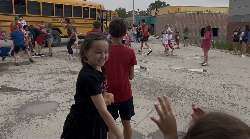 Bus Driver Water Balloon Fight