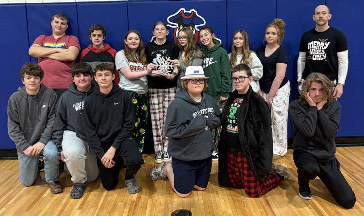 Christmas Window War Winners