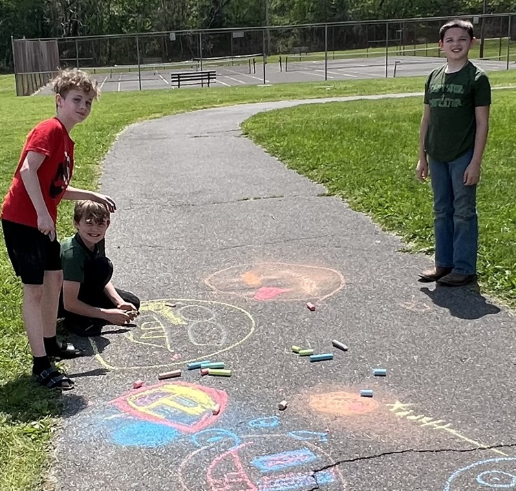 sidewalk chalk art class emoji design
