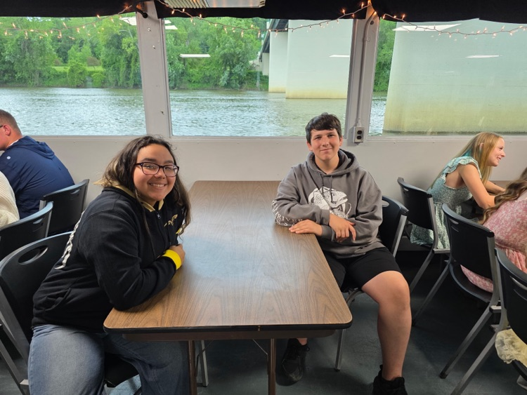 PCMS 8th grade students dressed up and enjoying a dinner dance cruise aboard the Valley Gem Sternwheeler.