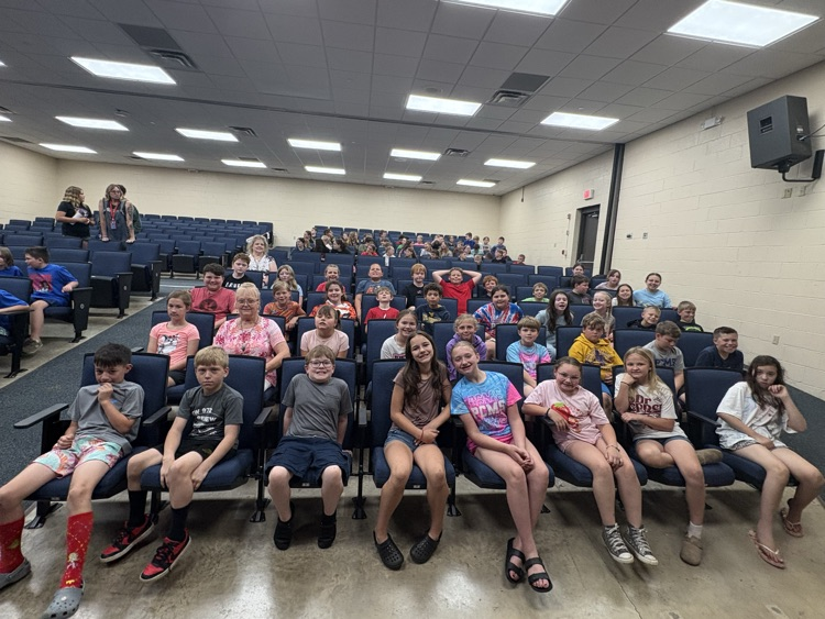 Fourth grade students from SMES and BES visited PCMS for Step Up Day and were welcomed as future Minutemen.