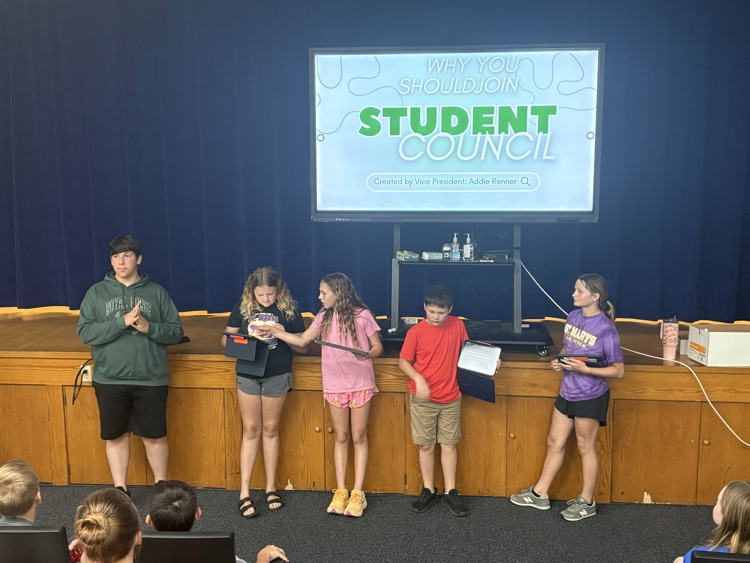 Fourth grade students from SMES and BES visited PCMS for Step Up Day and were welcomed as future Minutemen.