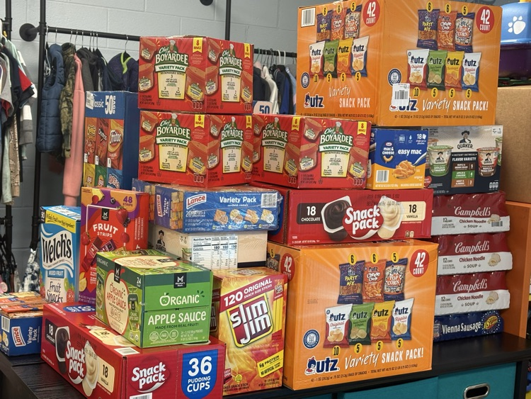 BES thanks VISTRA Pleasants Power Plant for a generous food donation to the BES Clothing Closet, which will support families throughout the school year.