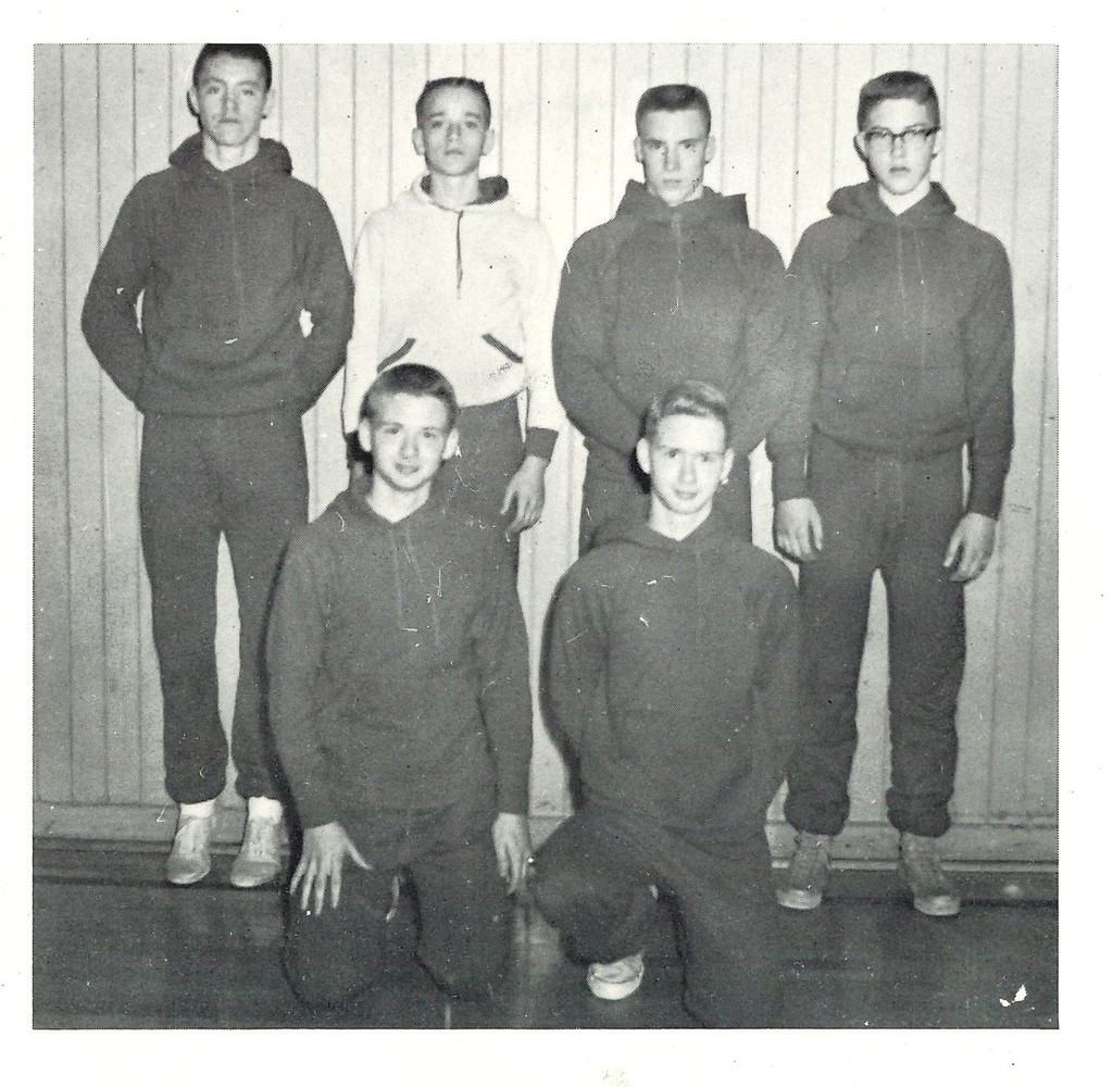 1961-1962 cross country team 1