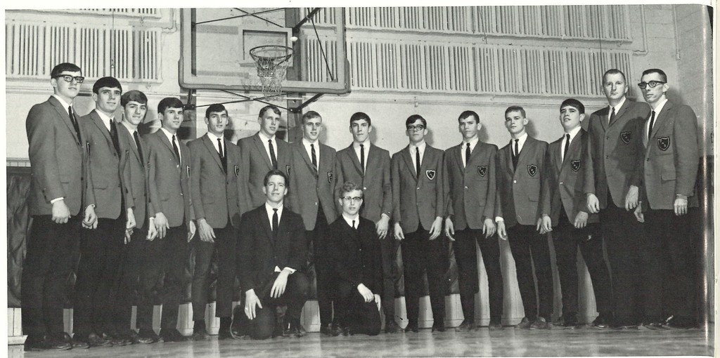 1967-1968 varsity boys basketball 1