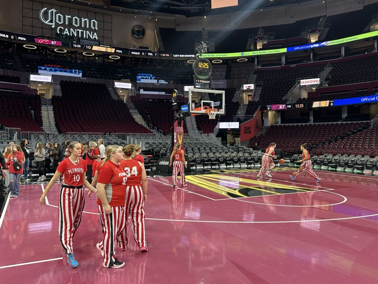 lady big red in Cleveland